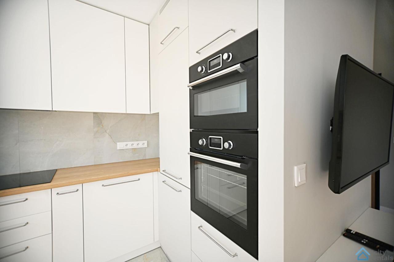 Beige 3City Apartment With Parking In Gdansk By Noclegi Renters Exteriör bild