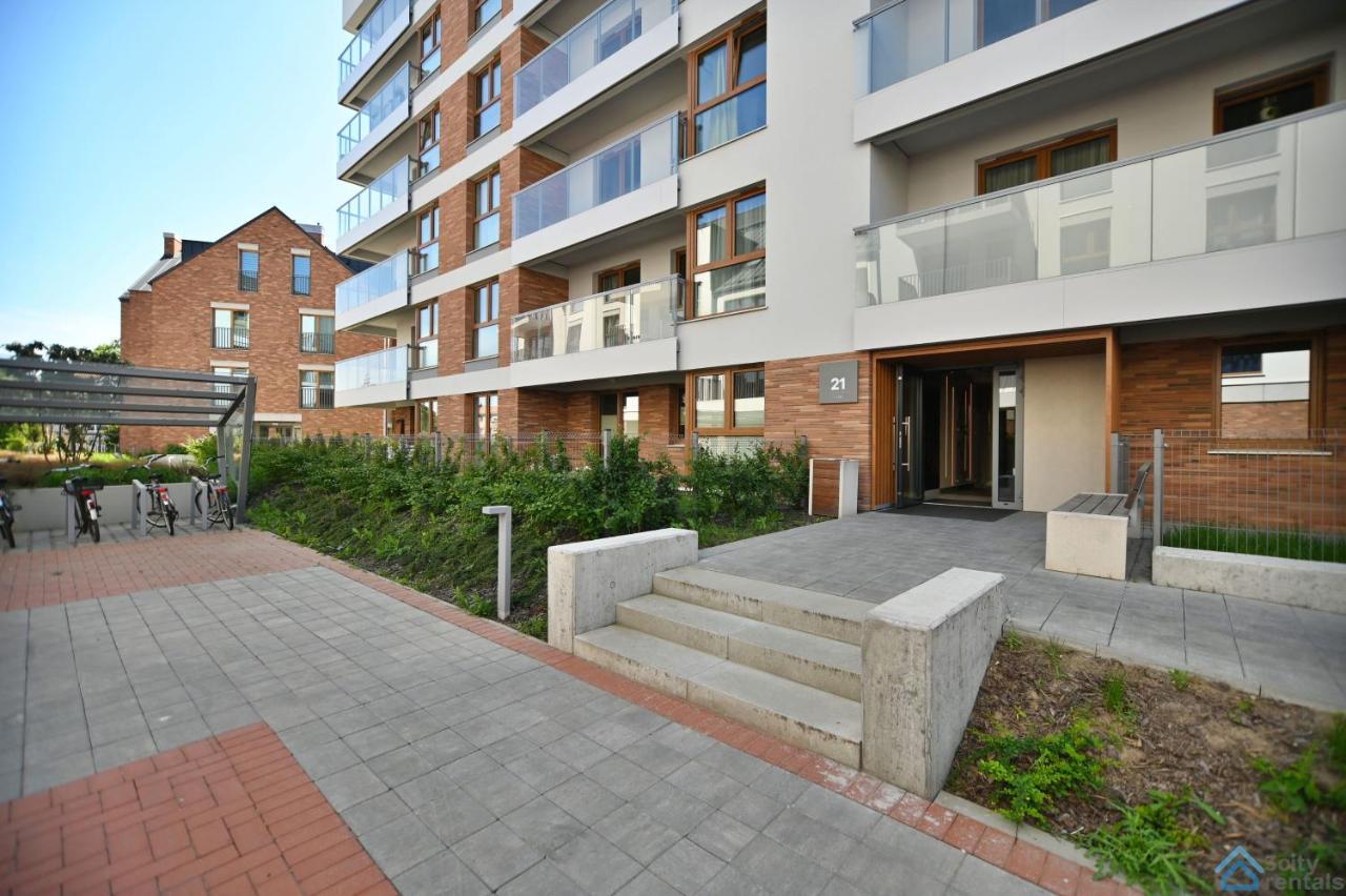 Beige 3City Apartment With Parking In Gdansk By Noclegi Renters Exteriör bild